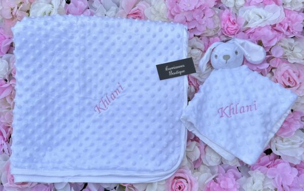 White personalised embroidery baby blanket set